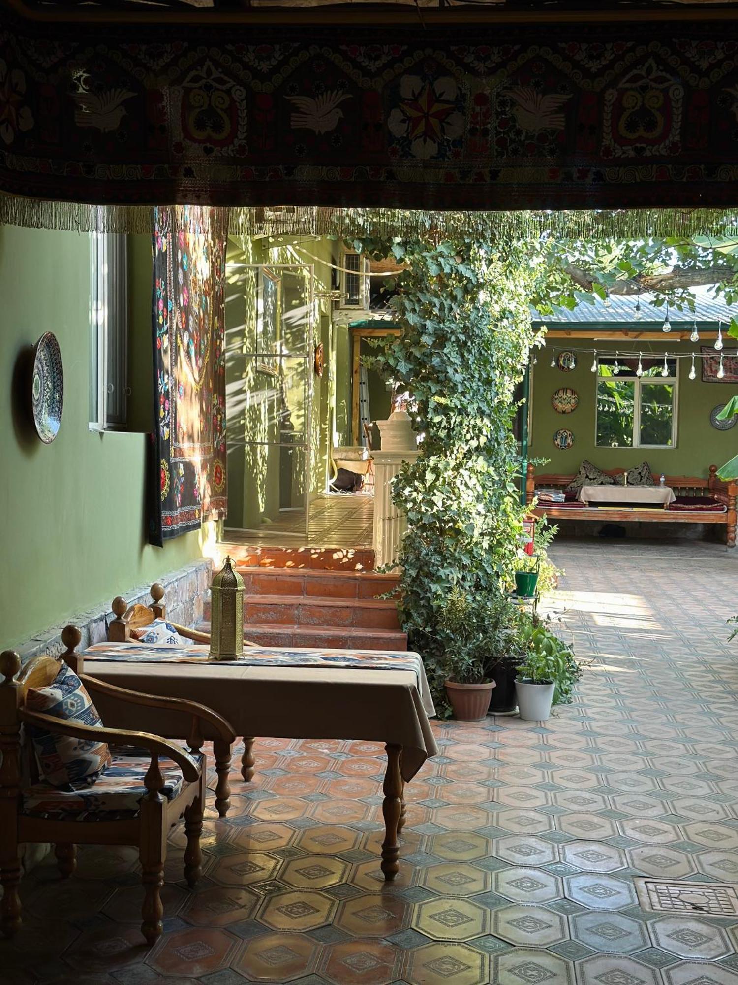 Green Yard Boutique Guesthouse Ташкент Экстерьер фото
